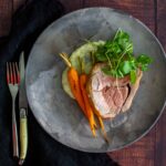 Kaki domba tanpa tulang, chermoula yoghurt