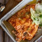 Salmon panggang dengan saus maple & cabai